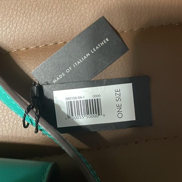 Banana republic green leather crossbody NWT - Picture 2 of 5